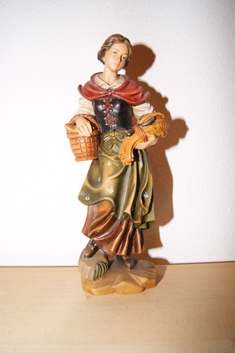 Holzfigur bäuerin magd - holzfigur, bäuerin,