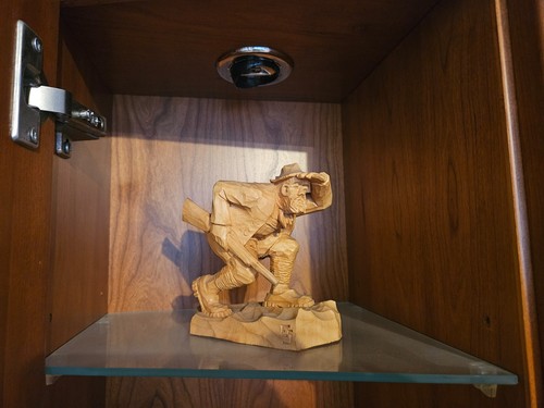 Jäger geschnitzt holzfigur - jäger,