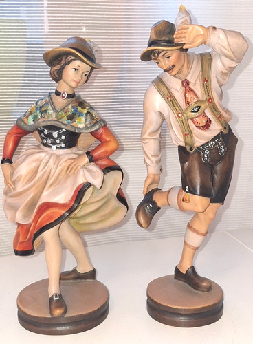 Holzfigur geschnitzt - 2, x
