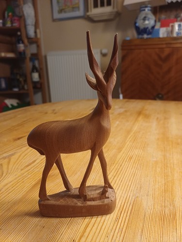 Holzfigur gemse handgeschnitzt - holzfigur,