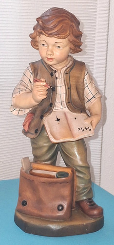Holzfigur geschnitzt bub bei - holzfigur, geschnitzt,