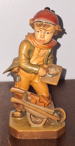 Kleine holzfigur geschnitzt - holzfigur,