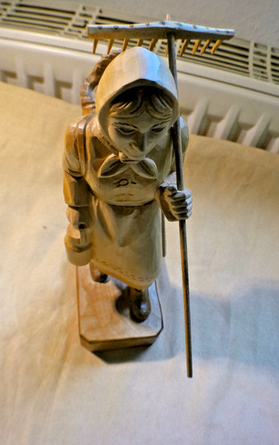Holzfigur handgeschnitzt - holzfigur,