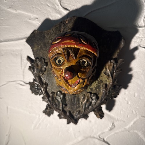 Urige holzmaske auf - holzmaske,