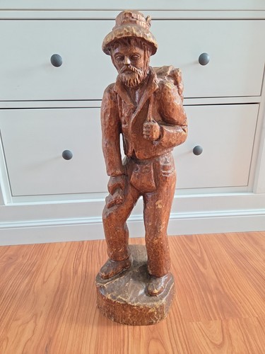 Alte geschnitzte holzfigur - holzfigur,